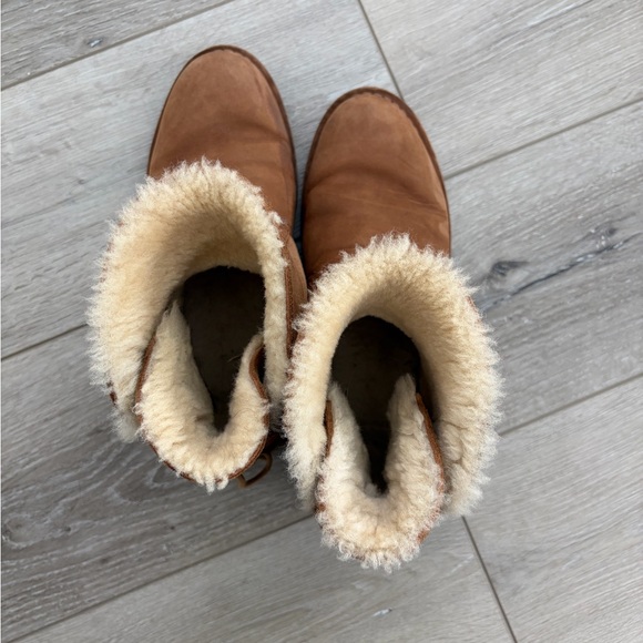 UGG Naiyah Lace-Back Genuine Leather Suede Shearling Boot Women’s - Picture 6 of 11